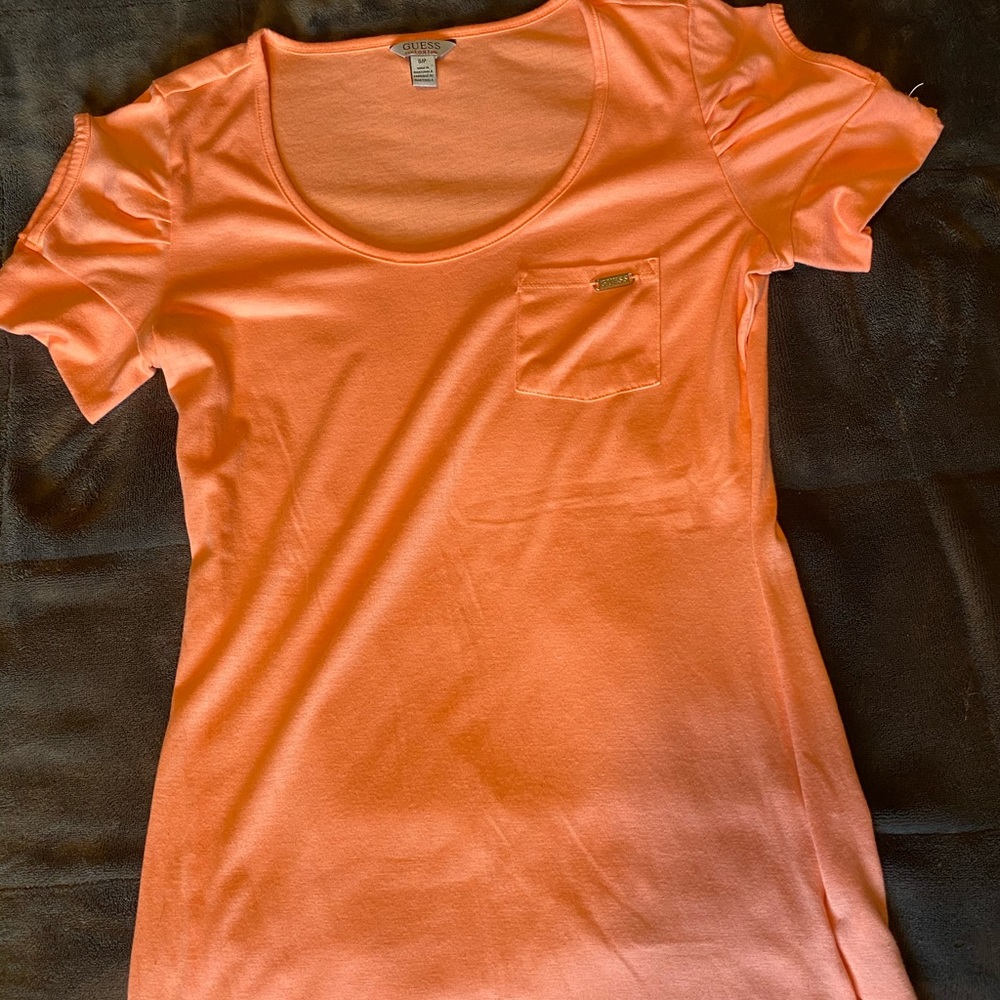 Guess t shirt